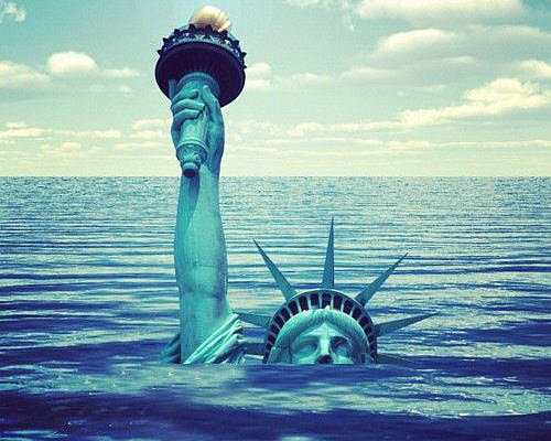 statue-of-liberty-is-drowning-c
